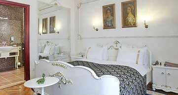 Queen's Astoria Design Hotel