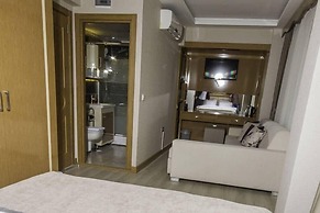 MARS HOTEL