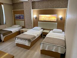 MARS HOTEL
