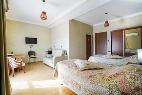 Natali Hotel