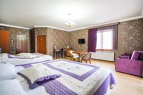Natali Hotel