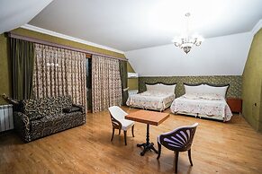 Natali Hotel