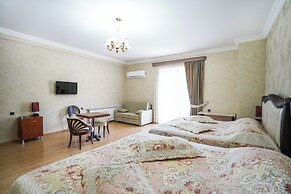 Natali Hotel