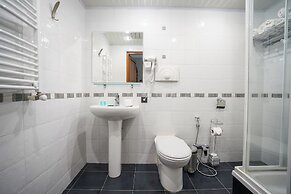 Natali Hotel