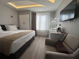 Beyaz Köşk Hotel & Cafe