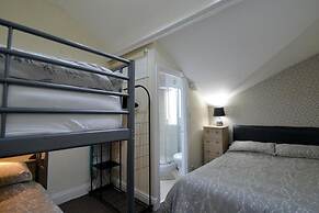 Brightwater Apartment for up to 6 Guests