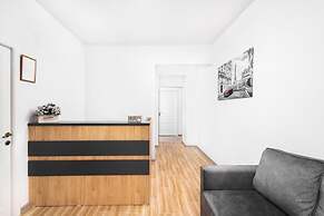 Arami Hotel by Downtown