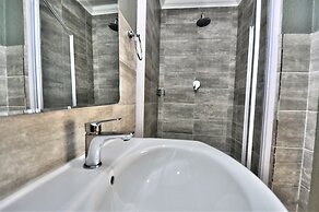 Hibon Lodge