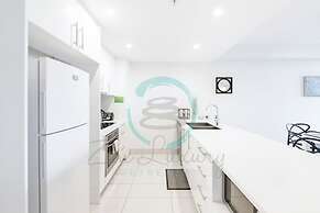 ZEN OCEAN REEF - Cozy 2BR Sea View Apt