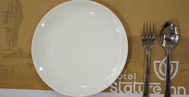 Hotel Stature Inn