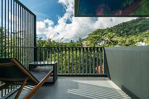 The Deck Patong