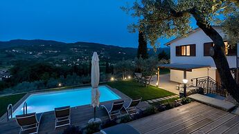 Terrazza Sulla Valle 4 2 Emma Villas