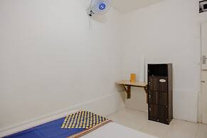 OYO Life 2417 Melati Residence