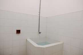 OYO Life 2417 Melati Residence