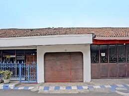 Hotel O Sidomulyo Kost Syariah
