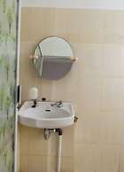 Hotel O Mandiri Guest House Syariah