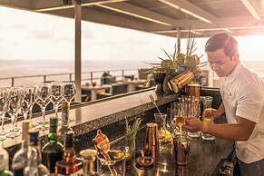Four Seasons Explorer, Palau - Cruising Resort