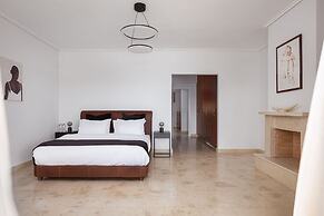 Eretria Luxurious Seafront Villa