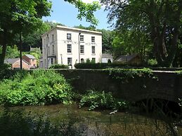 Railway Apartments