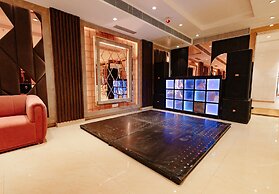 The Eliot Hotel & Banquet