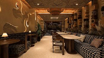 The Eliot Hotel & Banquet