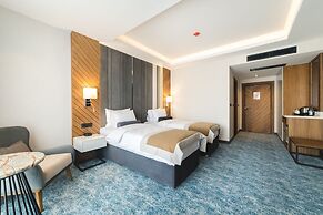 BRISTOL HOTEL