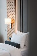 BRISTOL HOTEL