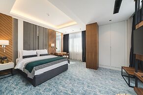 BRISTOL HOTEL