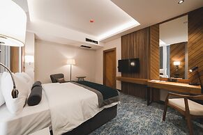 BRISTOL HOTEL