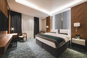 BRISTOL HOTEL