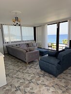 Sandhill Hotel