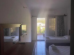 Sandhill Hotel