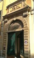 Mezzo 46 in Firenze With 2 Bedrooms and 2 Bathrooms