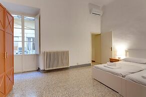 Servi 34 in Firenze With 3 Bedrooms and 2 Bathrooms