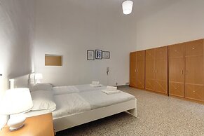 Servi 34 in Firenze With 3 Bedrooms and 2 Bathrooms