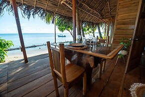 Beachfront House at La Vida Resort