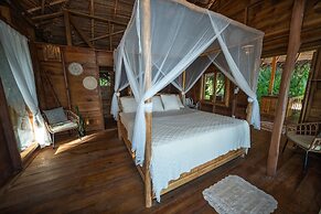 Beachfront House at La Vida Resort