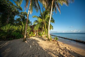 Beachfront House at La Vida Resort