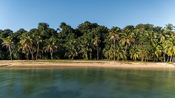 Beachfront House at La Vida Resort
