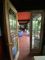 Ruaj Hostal