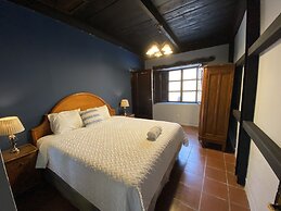 Ruaj Hostal