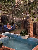 Ruaj Hostal