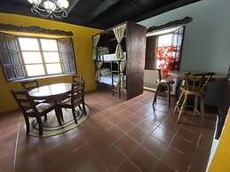 Ruaj Hostal