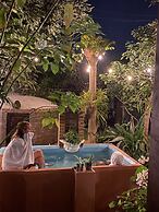 Ruaj Hostal