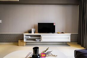 Millerz Square Suite By Mana-Mana