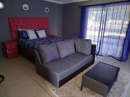 Moholoholo lodge