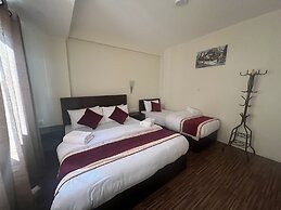 Hotel Down to Earth