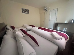 Hotel Down to Earth