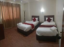 Hotel Down to Earth