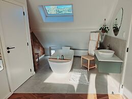 Zennon Rooms